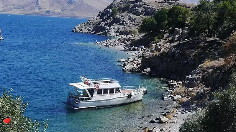 گروه تور وان