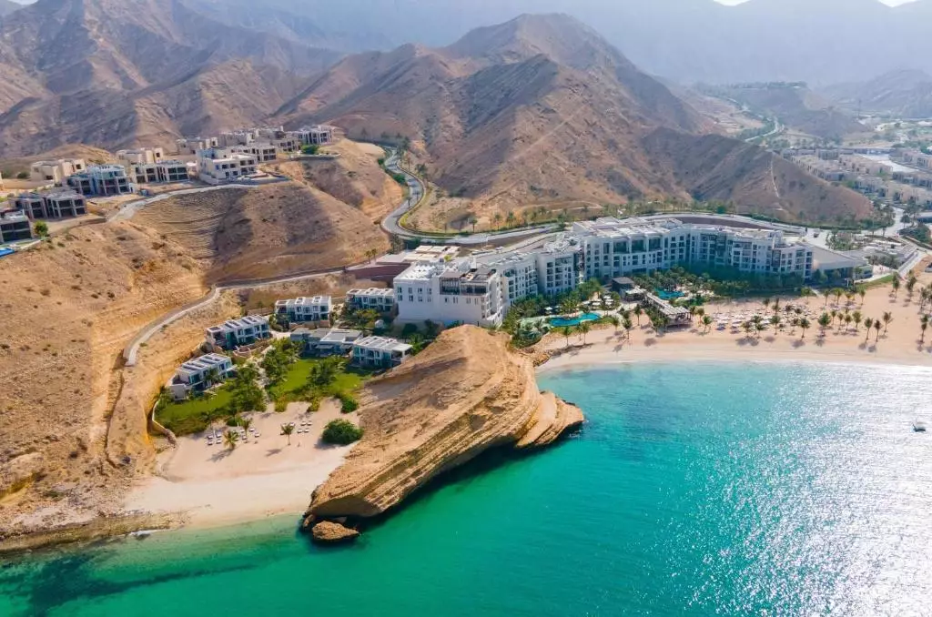 هتل جمیرا بی عمان