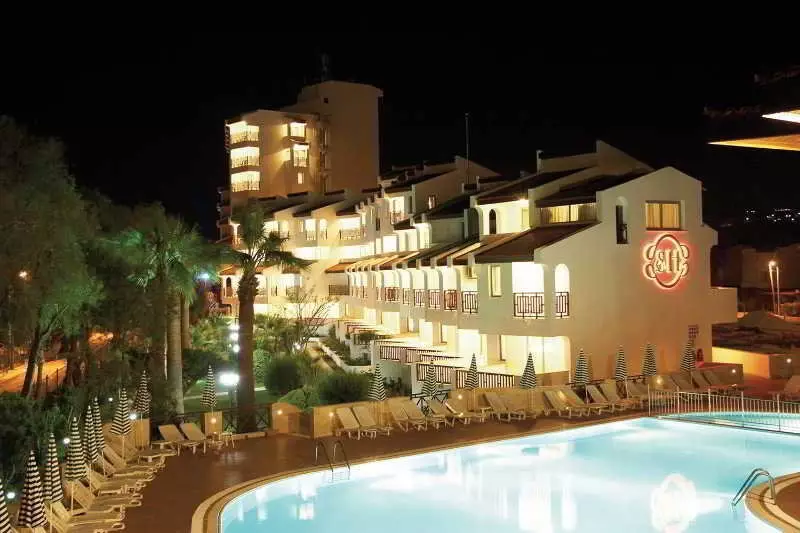 هتل سنتینوس کوش آداسی