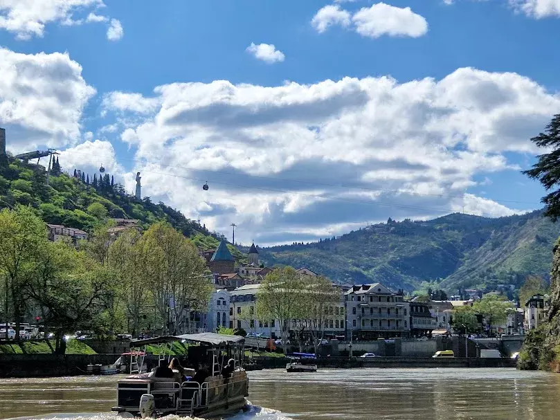 تور 7 شب تفلیس نوروز 1405