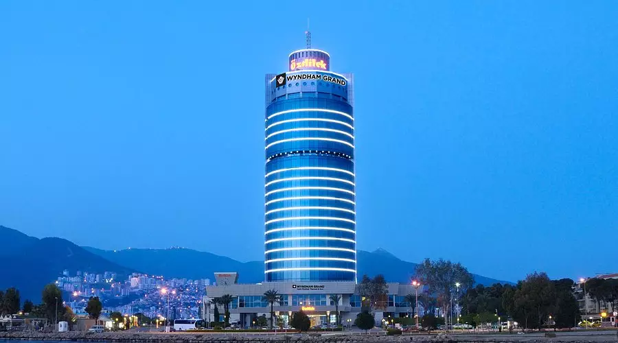 هتل ویندهام گرند ازمیر اوزدلیک