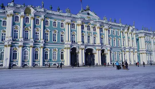 تور ترکیبی 4 شب مسکو + 4 شب سنت پترزبورگ ویژه نوروز